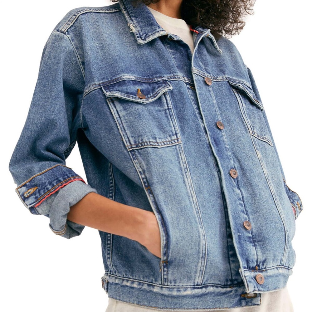 F r e e P e o p l e • Distressed denim oversized trucker jean jacket